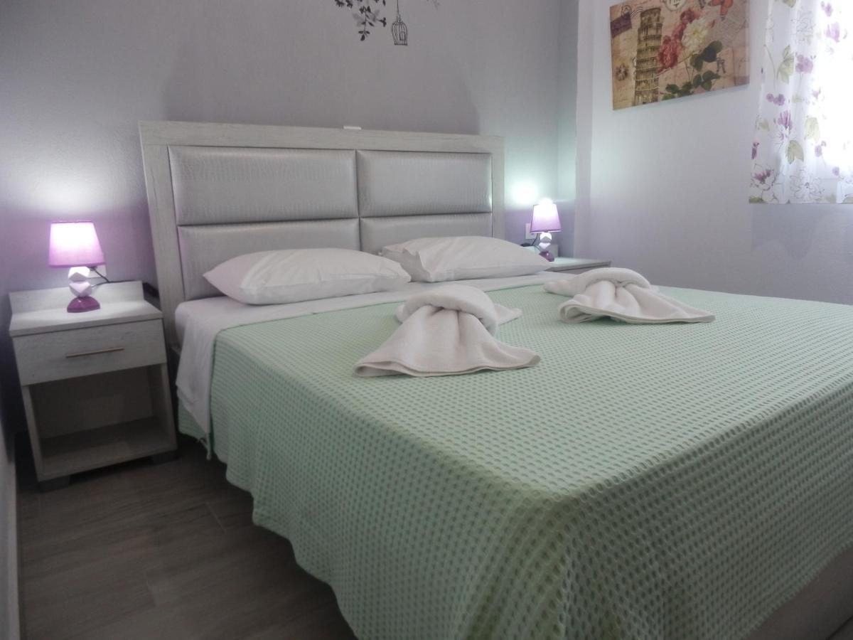 Zephyros Family Apartments 2 Órmos Panajías Eksteriør bilde